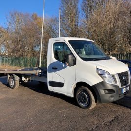 2015 NISSAN NV400